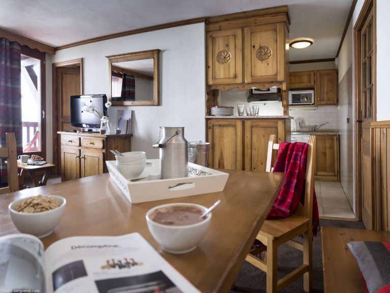 Apartment Village Montana Soleil building