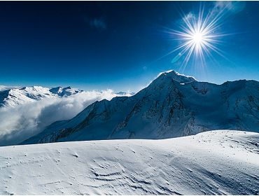 Ski village Small, traditional mountain village, connected to Paradiski - Les Arcs-5