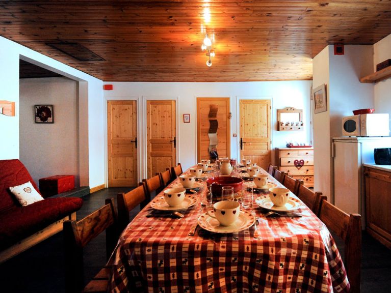 Chalet-apartment Le Genepi
