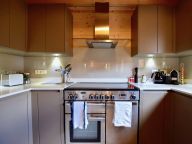 Chalet Imperial with sauna and outdoor whirlpool-11