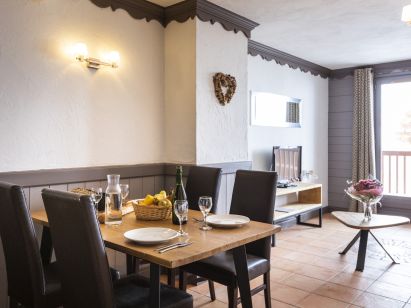 Chalet-apartment Chalet des Neiges - Plein Sud renovated-2