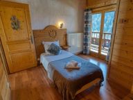 Chalet Les 2 Vallees with outdoor whirlpool and sauna-14