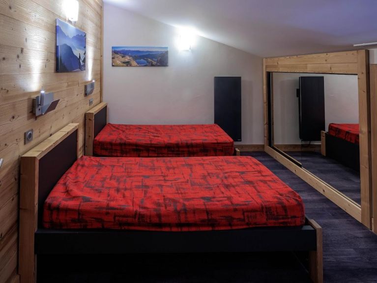 Apartment Backgammon