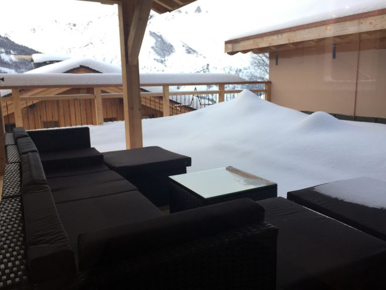 Chalet Caseblanche Tawny with fire place and sauna