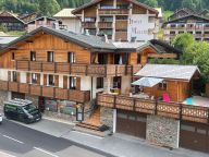Chalet-apartment l'Ours with outside-whirlpool-29