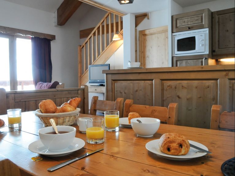 Apartment Les Hauts de Comborcière with cabin