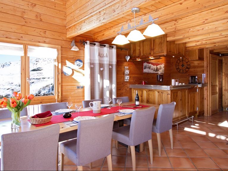 Chalet Le Panorama with outdoor whirlpool