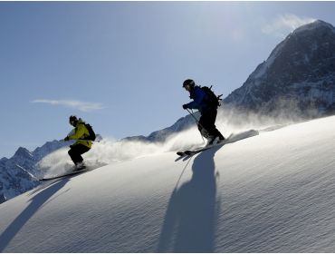 Ski village Diverse and car-free winter sport village in the Berner Oberland-4