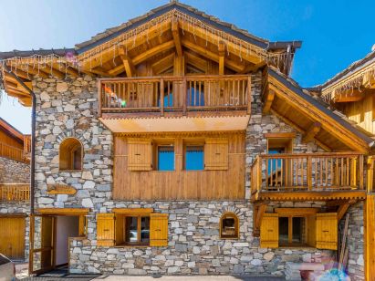 Chalet-apartment Gypaete with outdoor whirlpool-1