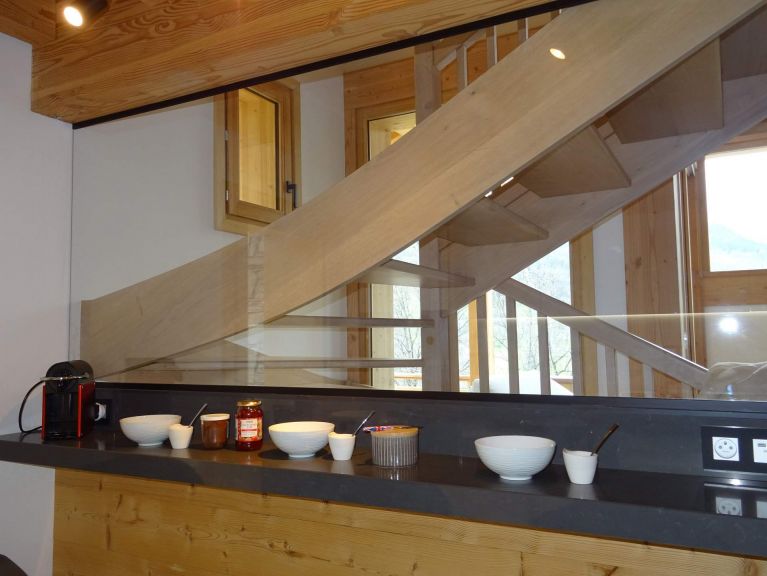 Chalet Caseblanche Susan with wood stove