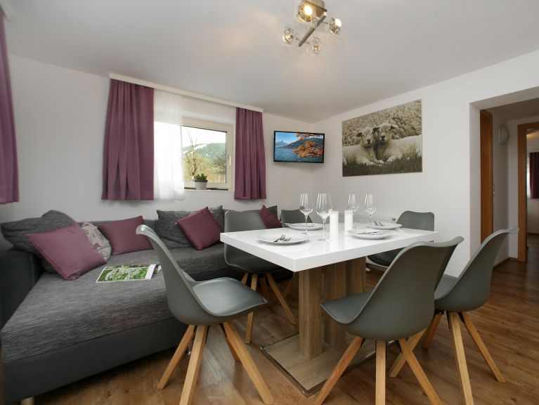 Chalet Edelweiss am See Whole building, incl. collective kitchen and dining room