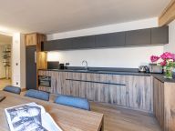 Apartment W2050 with outdoor hot tub-5