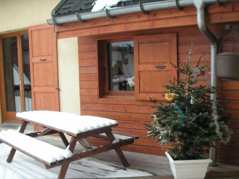 Chalet Les Fermes du Planet semi-detached chalet