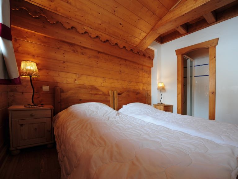 Chalet Le Hameau des Marmottes with sauna