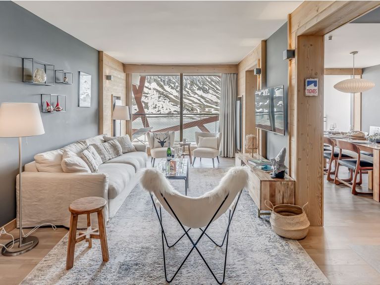 Apartment Phoenix Winter is coming