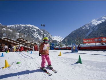 Ski village Charming winter sport village with a good connection to La Plagne-12