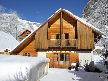Chalet Le Pleynet with private swimming pool-1