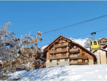 Ski village Cosy and authentic winter sport village; alternative for Alpe d'Huez-2