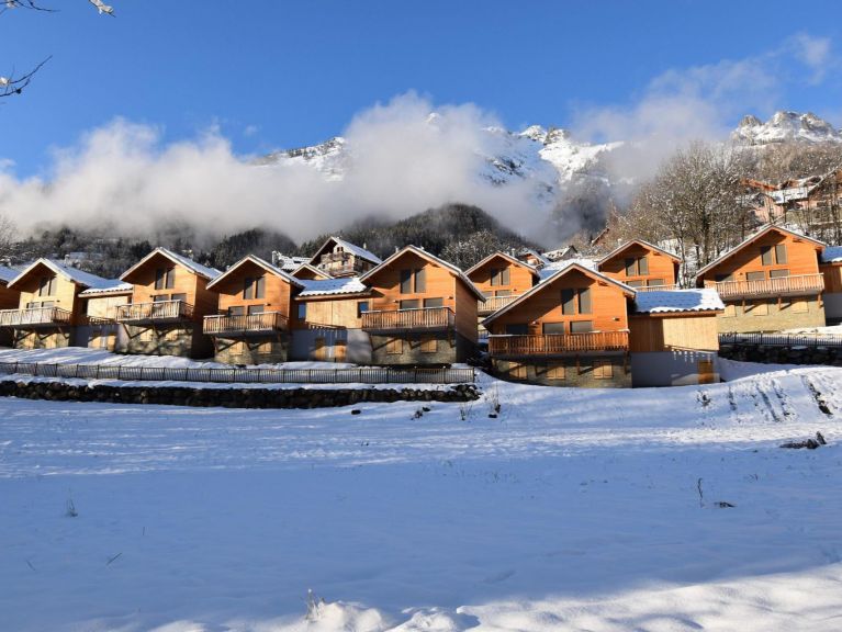 Chalet Des Etoiles d'Antoine & Mary with infrared sauna
