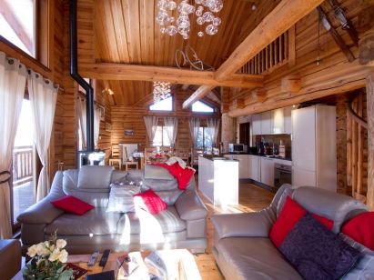 Chalet Leslie Alpen with sauna and whirlpool bath-2