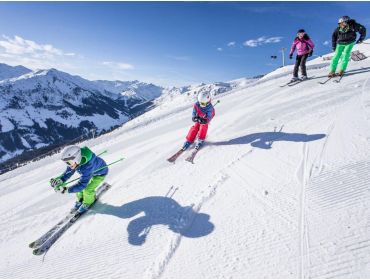 Ski village Easily accessible winter sport village with cosy aprés-ski options-2