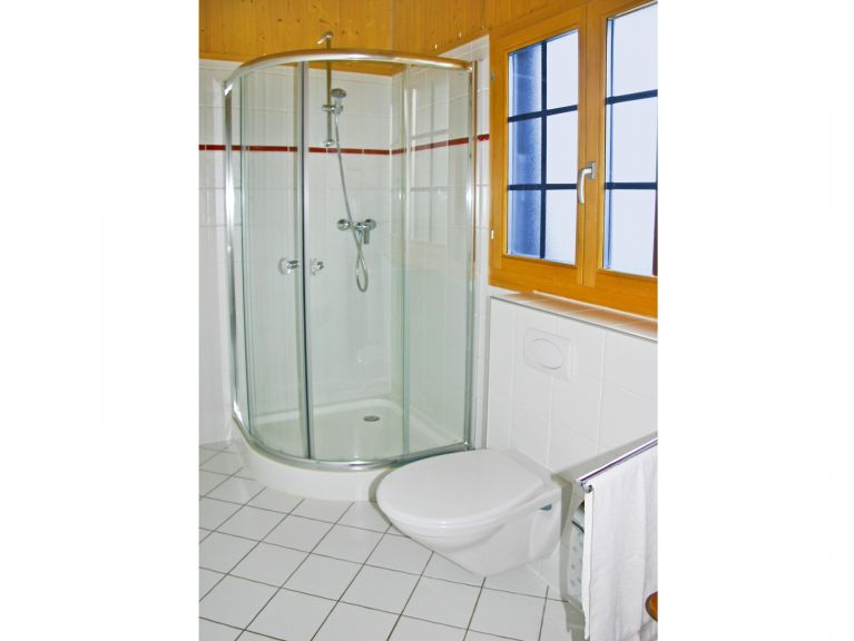 Chalet Les Etoiles with sauna and outside whirlpool