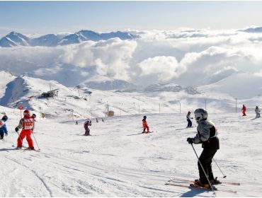 Ski village Cosy and authentic winter sport village; alternative for Alpe d'Huez-4