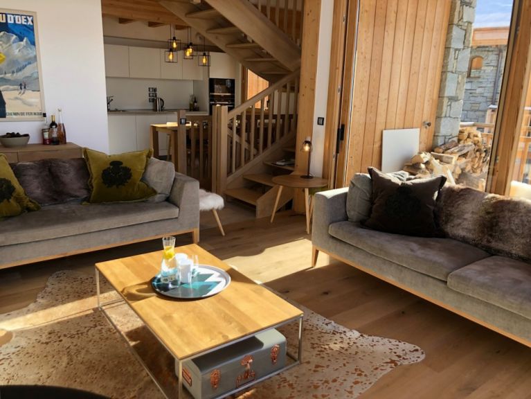 Chalet Caseblanche Retrouvailles with wood stove