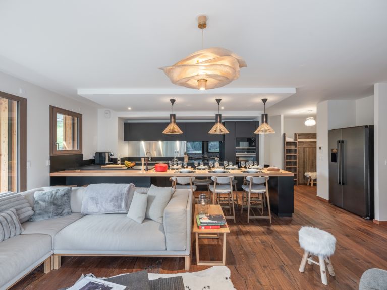 Apartment Quintessence