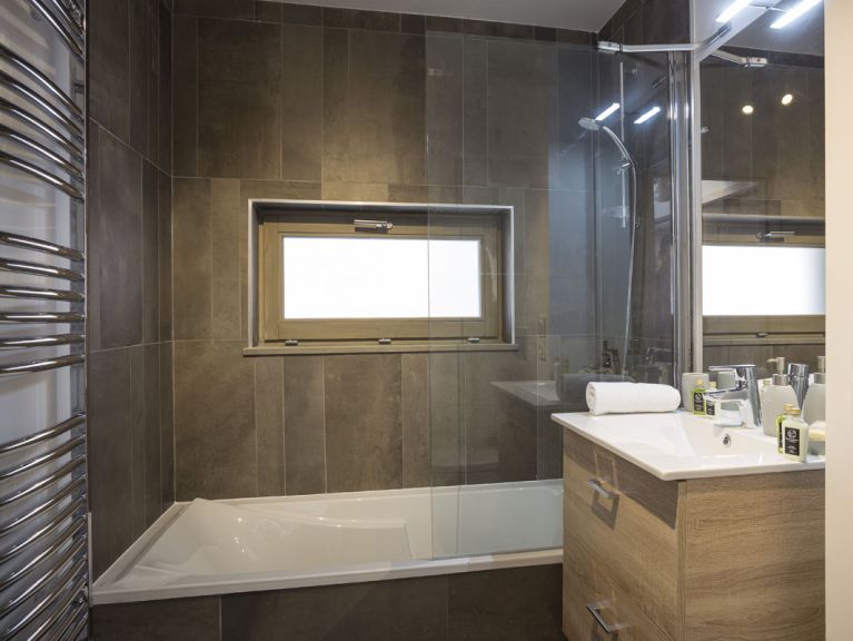 Chalet-apartment Le Hameau de Barthélémy with cabin