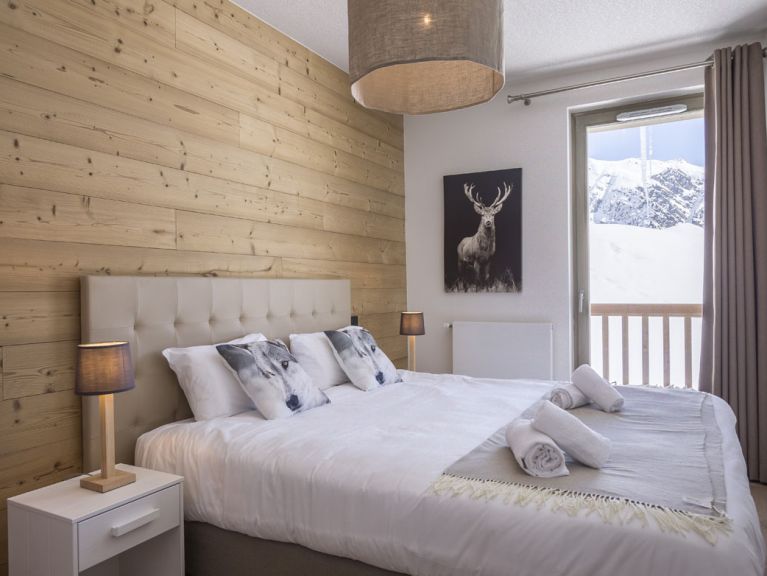 Chalet-apartment Le Hameau de Barthélémy with cabin