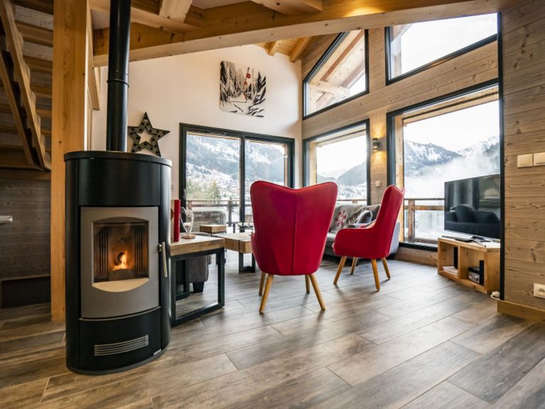 Chalet Entre Vous with outdoor whirlpool