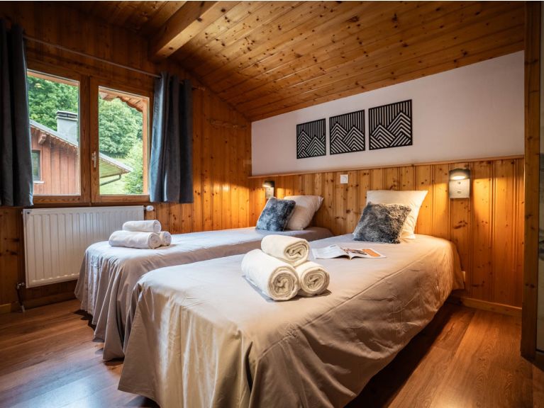 Chalet Lacuzon with private sauna