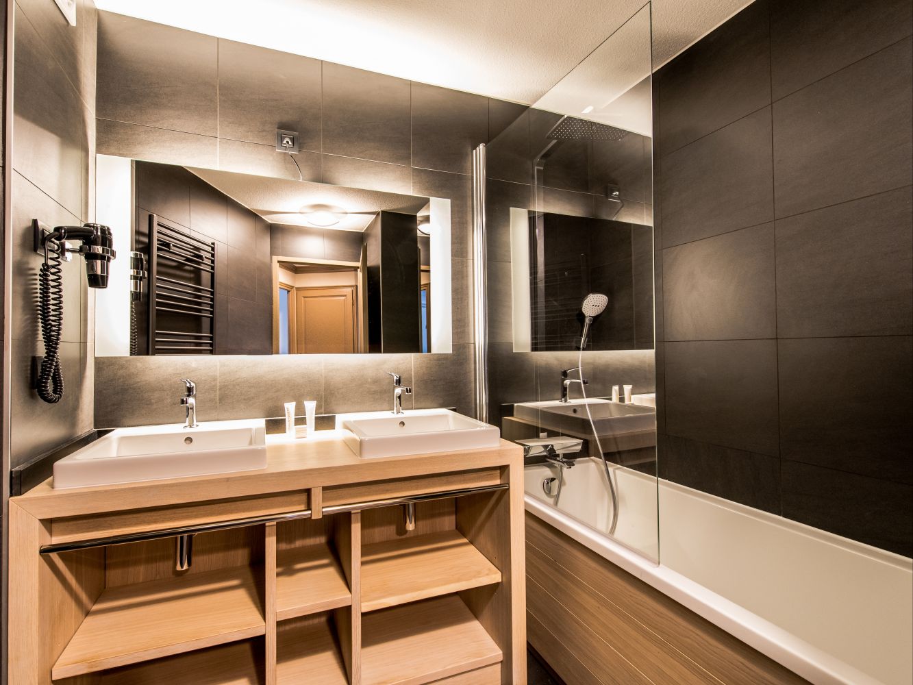 Village Montana in Val Thorens - Chaletonline.com