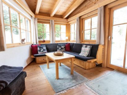 Chalet-apartment Bergfrieden 5-room-2
