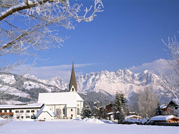 Ski village Cosy, and quiet winter sport village nearby large ski areas-1