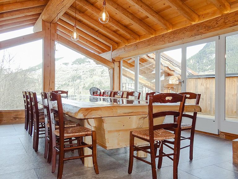 Chalet Le Pré Rene, with sauna and outdoor whirlpool