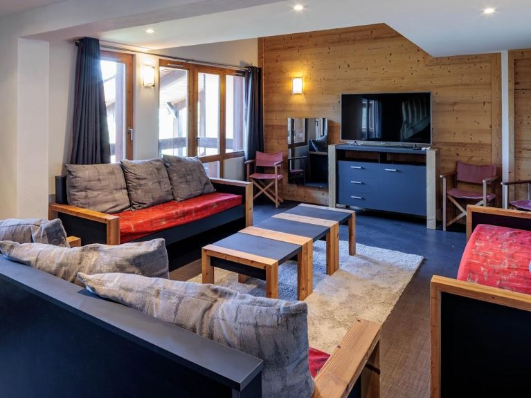 Apartment Backgammon