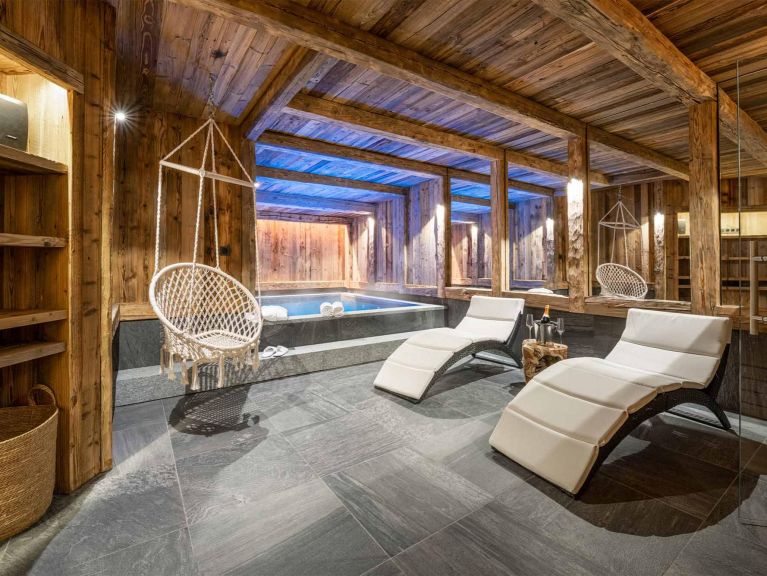 Chalet Inuit Sunday to Sunday