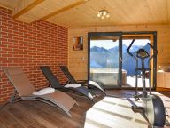 Chalet Les Frasses with private sauna and outdoor whirlpool-16