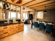 Chalet le Mas des Neiges with whirlpool and hammam-10