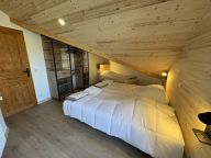 Chalet Lacuzon with private sauna and whirlpool-12