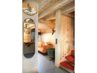 Chalet Le Hameau des Marmottes with family room and sauna-19