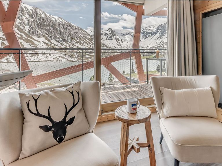 Apartment Phoenix Winter is coming