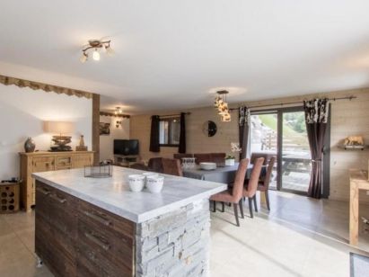 Apartment La Belette with outside-whirlpool-2