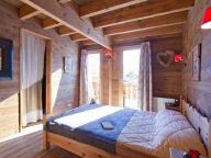 Chalet de L'Altiport Melusine with sauna and whirlpool-6