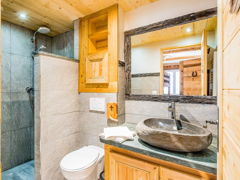Chalet Le Pré Suzette, with sauna and outdoor whirlpool