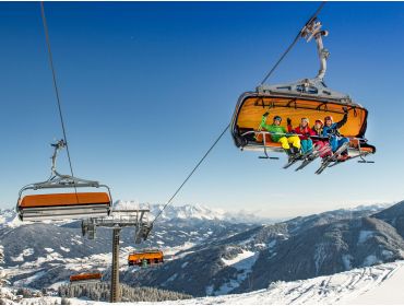 Ski village Cosy winter sport destination with vivid après-ski bars-9