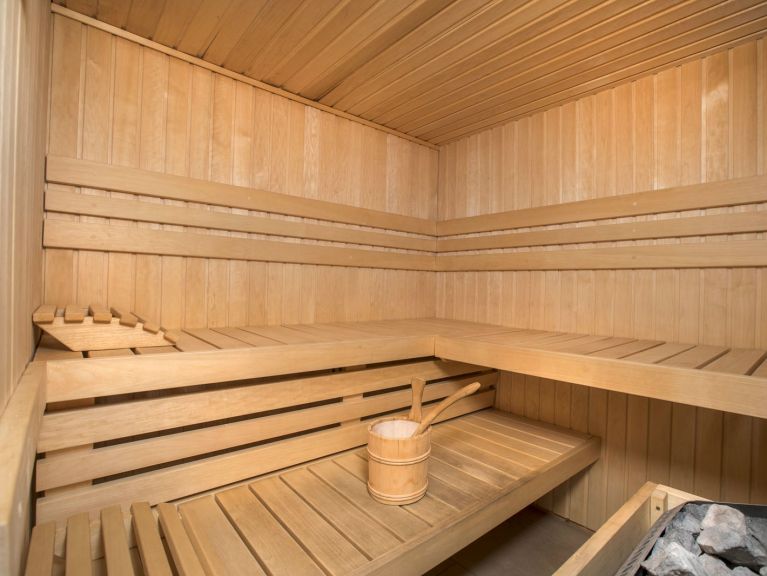 Chalet Schöneben Bauernhaus with sauna