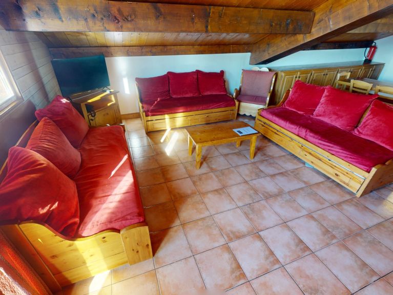 Chalet-apartment Les Arolles